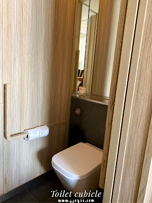 parkroyal collection pickering hotel ubran room toilet staycation