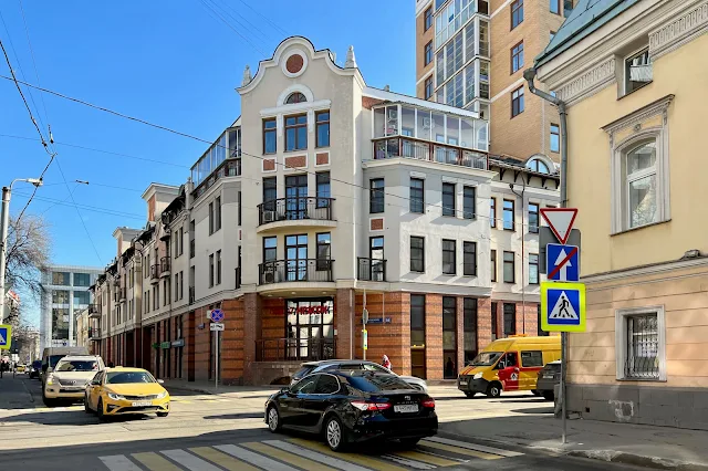 улица Гиляровского, Больничный переулок, жилой комплекс «Дом на Гиляровского»