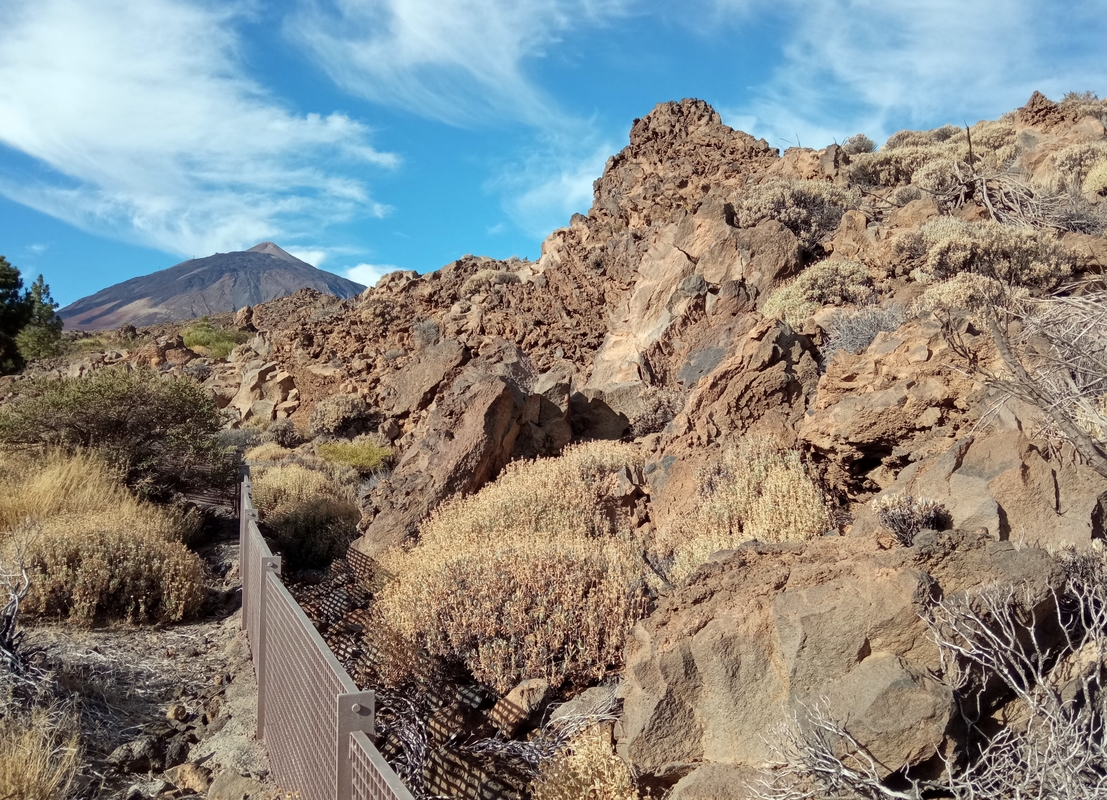 Thru-hiking the GR131 on Tenerife