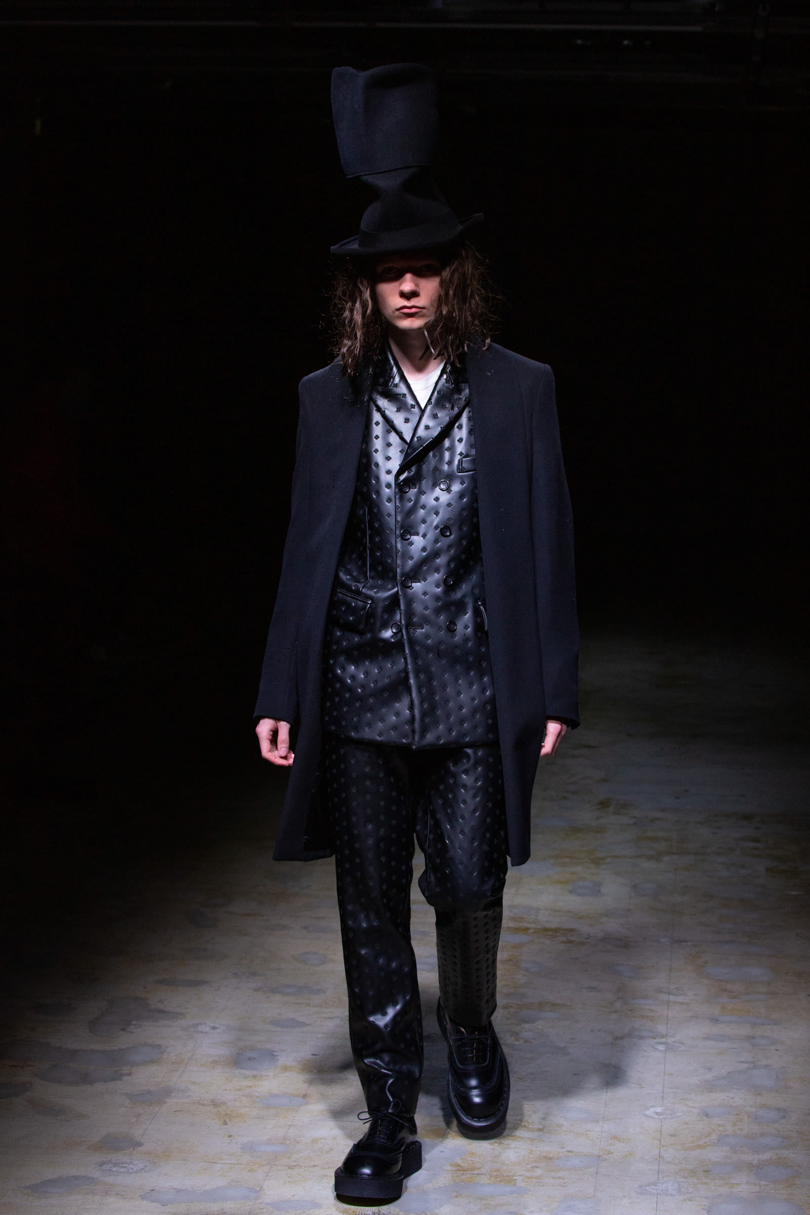 COMME des GARÇONS HOMME PLUS A/W 2022