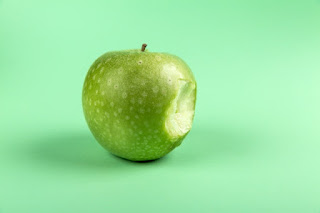 10 Amazing Benefits of Green Apples