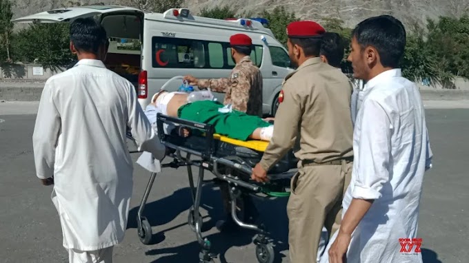 Colisión entre autobús y petrolero deja 20 muertos y 6 heridos en Punjab, Pakistán