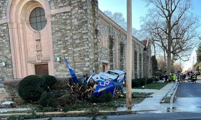 Helicóptero cai em frente a igreja nos EUA e passageiros sobrevivem: "Foi milagroso"