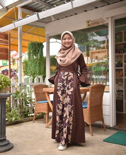 Model Baju Gamis Batik Kombinasi Kain Polos,Batik,Baju Batik,Gamis