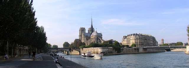 looking towards Île de la Cité from Quai de la Tournell with a view of Notre-Dame