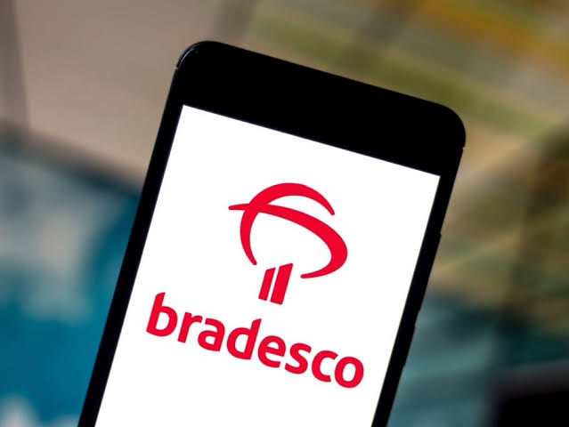 Bradesco diz que resolveu ‘sumiço’ de saldo na conta, mas clientes contestam