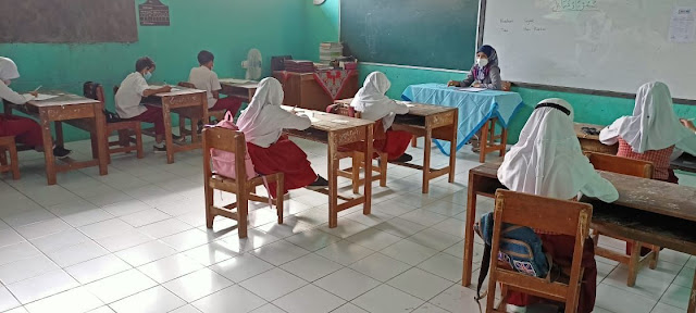 Ye...Sekolah Masuk 100% Tahun 2022, Ini Aturan SKB 4 Menteri Terkait PTM