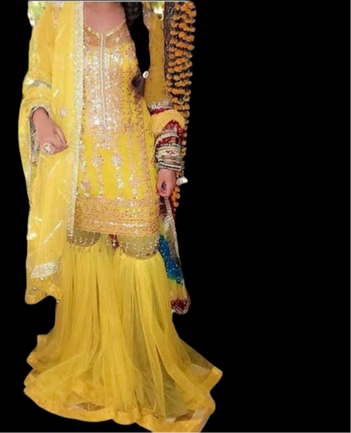 Light  yellow  sharara