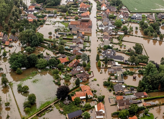 Foto cover Een crisis van ongekende omvang : leerevaluatie watercrisis juli 2021