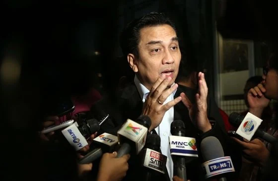 Elite PDIP Effendi Simbolon: Tanpa Perlu Jadi Anggota, Jokowi Tahu Isi Percakapan WA Grup TNI-Polri