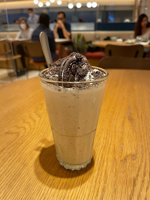 The Pantry & Chips Republic, Burger milkshake cafe MOKO Mongkok Hong Kong - Double Oreo milkshake