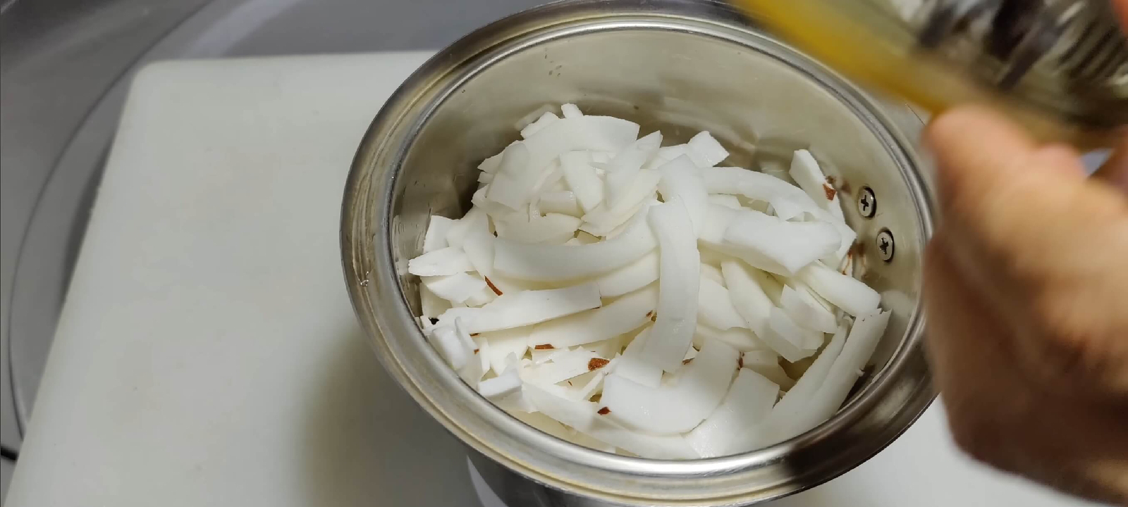 Nariyal Ki Barfi Recipe In Hindi