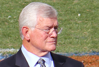 Dan Reeves died early Saturday at his home in Georgia, Atlanta, after a long illness.