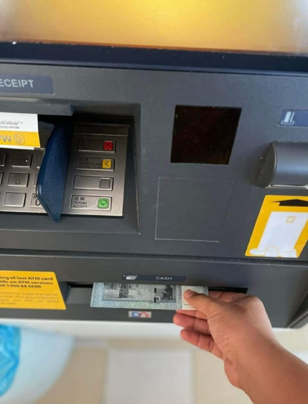 Cara Mudah Keluarkan Duit Di Mesin ATM Tanpa Menggunakan Kad