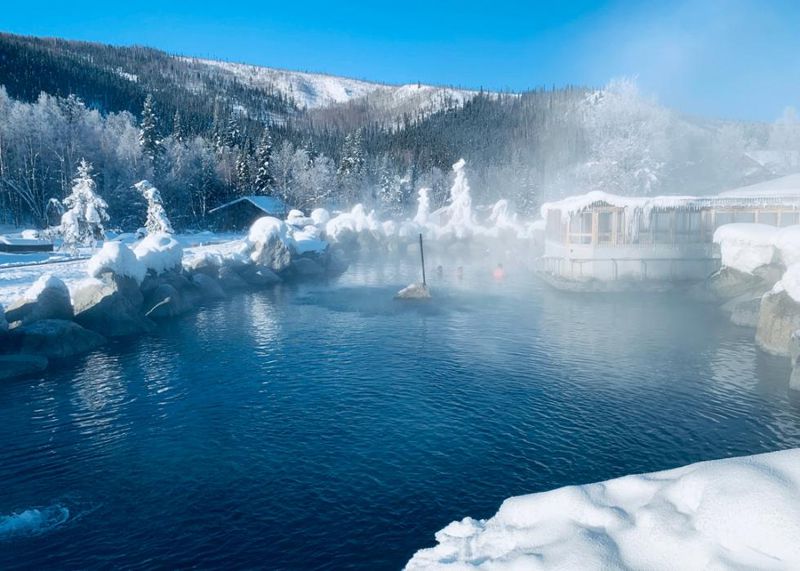 11 Heated Outdoor Pools Ideal for Winter Vacations