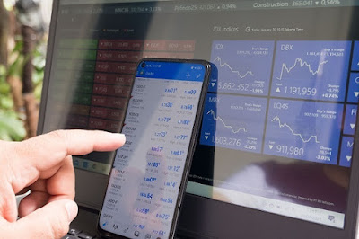 Forex trading using smart phones and laptops