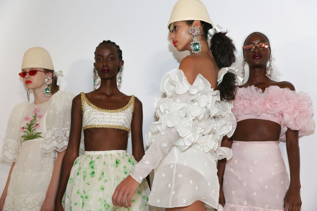 Giambattista Valli RTW Spring 2022 Backstage | Cool Chic Style Fashion