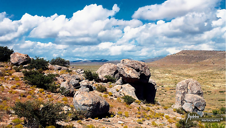 Montana Azul - City of Rocks - New Mexico