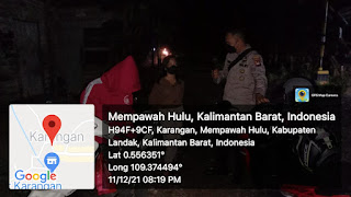 Saat patroli malam Anggota Polsek Mempawah Hulu Sampaikan himbauan ciptakan kamtibmas 