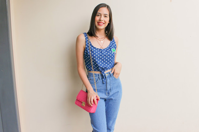 Look cropped, jeans e tênis!
