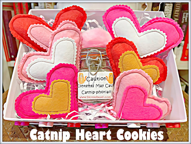 Crafting with Cats Valentine's Special ©BionicBasil® Valentines Catnip Cookies