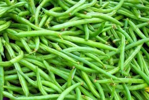 Green beans are part of the common bean family.