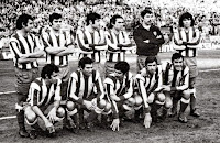 CLUB ATLÉTICO DE MADRID. Temporada 1972-73. Melo, Martínez Jayo, Benegas, Adelardo, Pacheco y Becerra. Irureta, Luis, Gárate, Alberto y Quique. CLUB ATLÉTICO DE MADRID 2 F. C. BARCELONA 0 Domingo 10/12/1972. Campeonato de Liga de 1ª División, jornada 14. Madrid, estadio Vicente Calderón