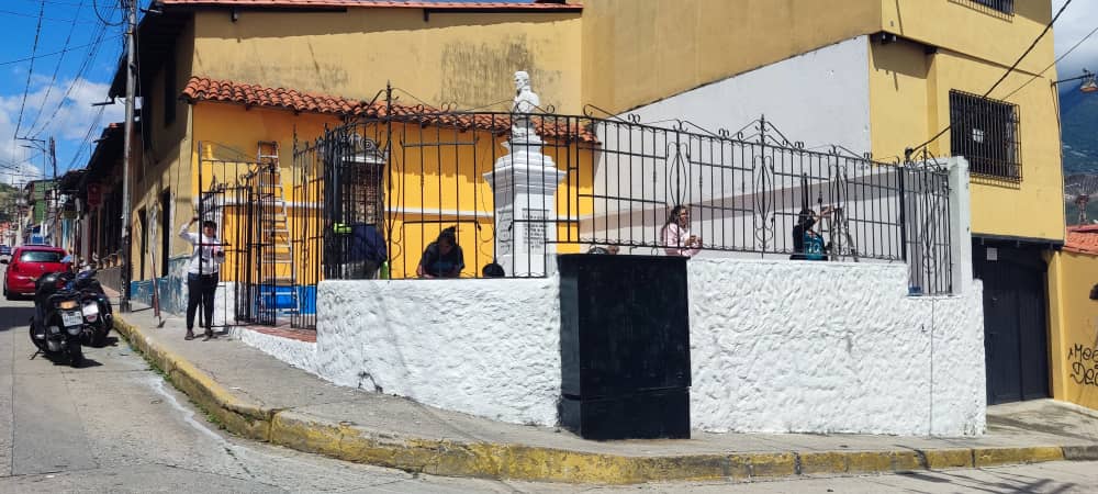 Comisión del Concejo Municipal recuperó la plazoleta Francisco de Miranda