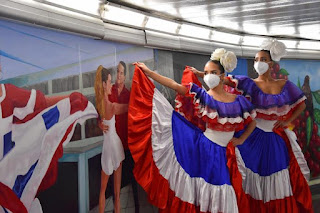 El arte dominicano llega en forma de mural al metro de Madrid