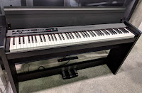 Korg LP-380U piano