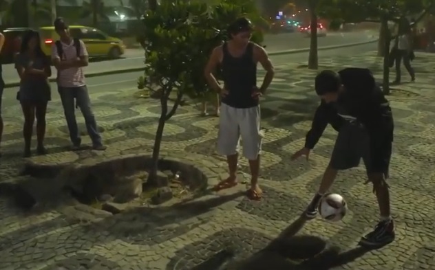 Futbol cambazı gözlerine inanamadı nerdeyse bayılacaktı