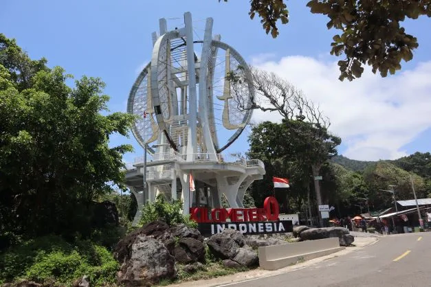Foto tugu atau Monumen Kilometer 0 Indonesia di Pulau Weh, Sabang, provinsi Aceh