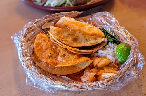 Tacos de barbacoa estilo Guadalajara