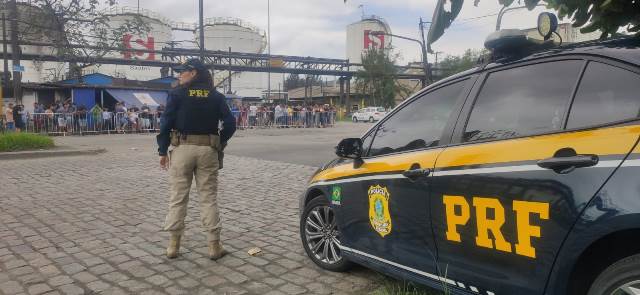 PRF reforça segurança na região do Porto de Santos