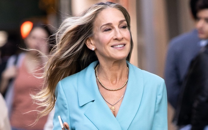 GLUMICA_LIFESTYLE_MAGAZIN_MODERNO_POPULARNO_PRIRODNO_STARENJE_SARAH-JESSICA-PARKER_SIJEDA-KOSA_ŽENE