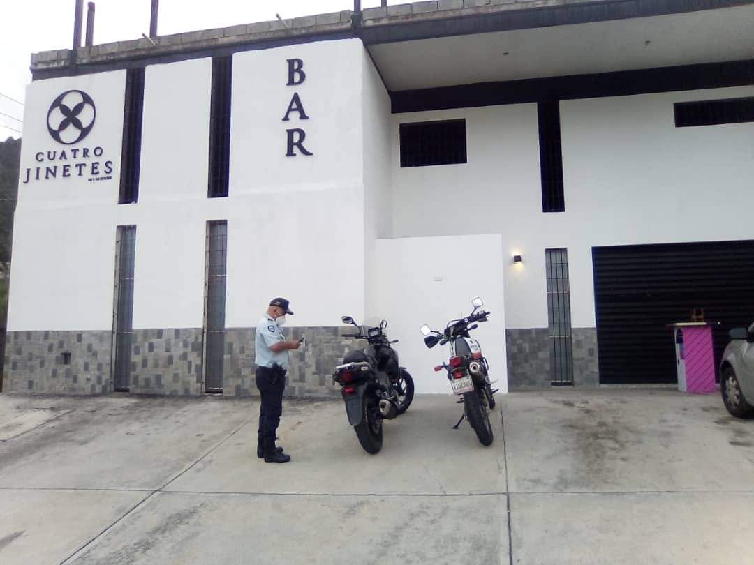 Rescatan estatua pérdida de Andrés Bello