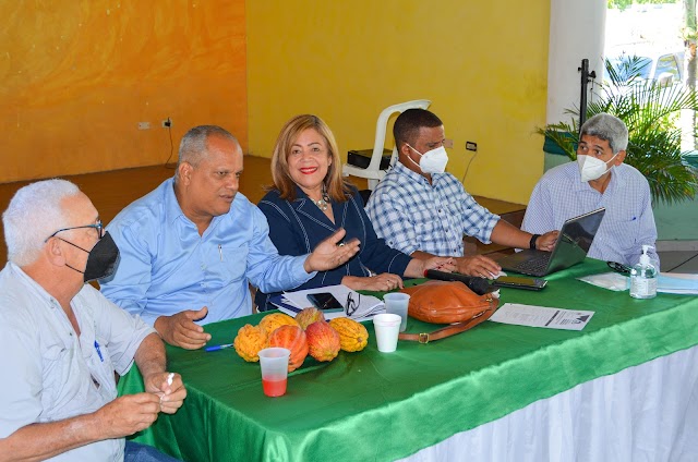 Grupo Social Fundación Pringamosa participa en Programa de Capacitación Agropecuaria Impartido por el FEDA en Hato Mayor