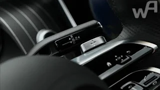 مواصفات وتقنيات  Mercedes GLC 2023 الجديدة مميزات وعيوب وقدرات السيارة | Wajiza