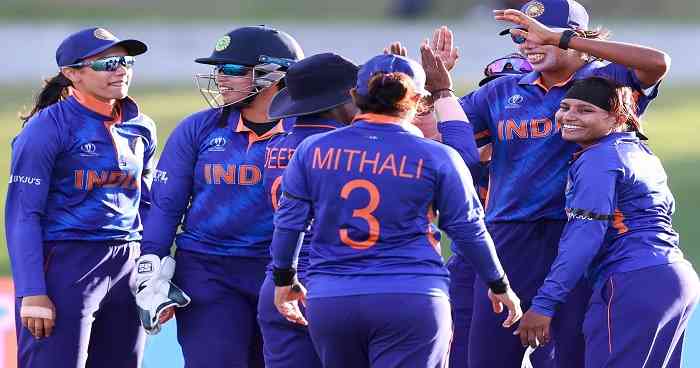 indian-women-team-beat-by-pakistan-in-world-cup