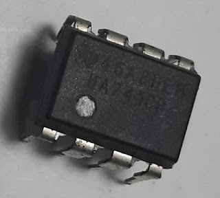 LM741 integrated circuit