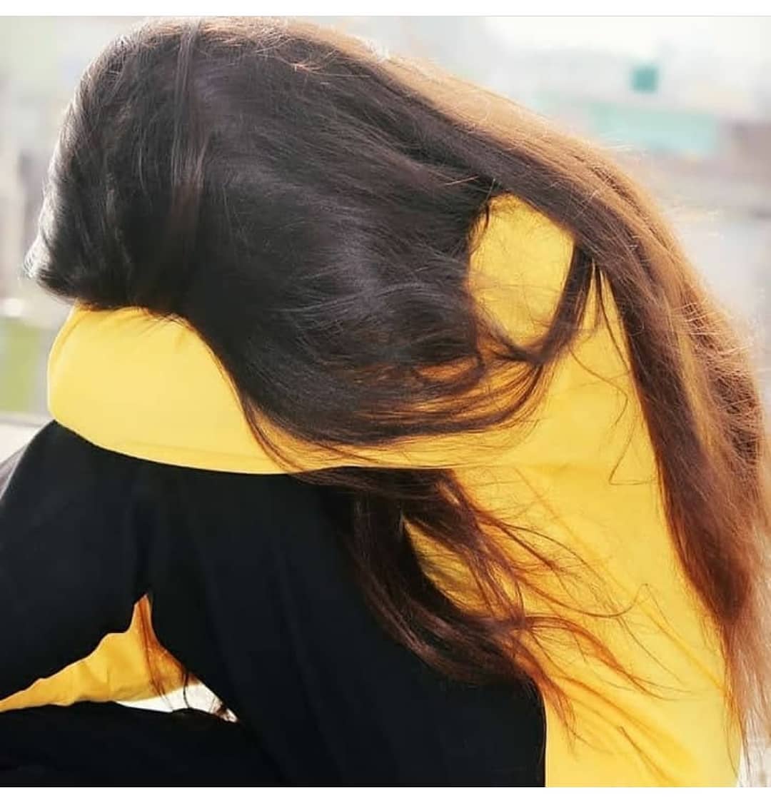 Stylish Girl DP with Hiding Face
