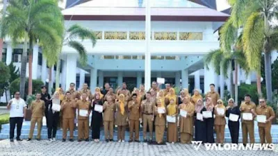 Staf Pendampingan Kegiatan Sosperda 2023 Diberi Penghargaan Bintang DPRD, Ini Kata Sekwan DPRD Sumbar
