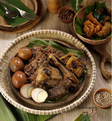 7 Kuliner Khas Indonesia yang Wajib Dicoba-chocoopandan.com