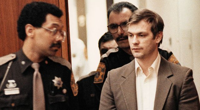 Jeffrey Dahmer, el asesino en serie que inspiró la nueva serie de Netflix