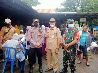 Ketua TP PKK Pangkep Kunjungi Vaksinasi Tingkat Kabupaten Yang Dipusatkan Di Pundata Baji