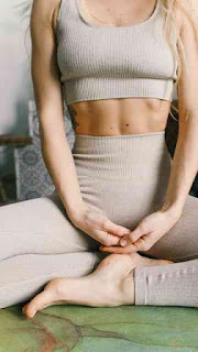 ब्रेस्ट कम करने के योगा टिप्स - breast kam karne ke yoga tips