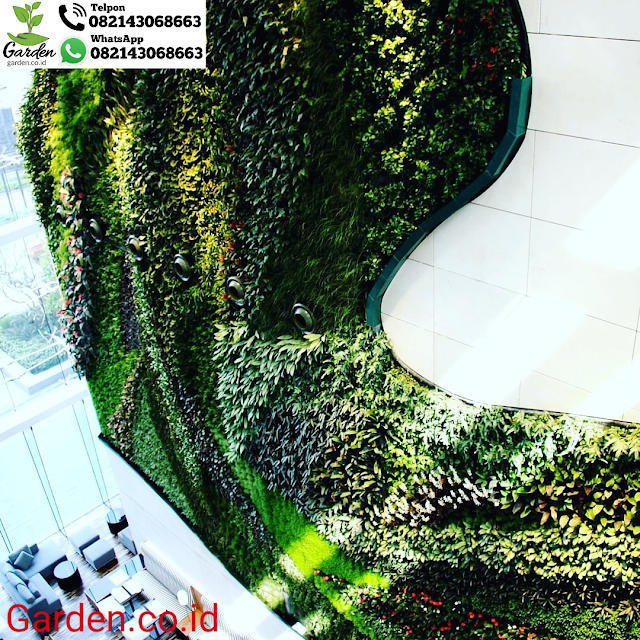 garden, garden.co.id garden lanskap   taman vertikal green wall ( VERTICAL GARDEN ) atau sering disebut pula dengan dinding hijau, vega, dinding hidup, biowalls adalah sistem taman dengan bentuk tegak vertikal,  art artifisial sintetis artivisial vertikal sintetis