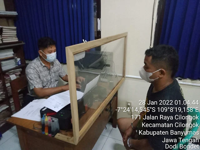 Seorang Laki-laki Diduga Terlibat Aksi Pencurian Uang di Sebuah warung