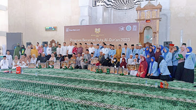 Foto bersama seluruh panitia dan perserta lomba baca ALa Quran BBQ 2023 Balikpapan