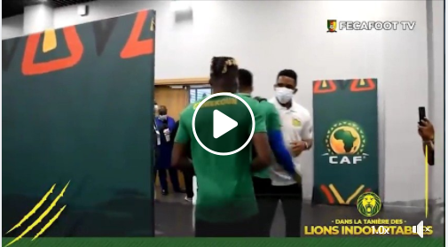 Les derniers conseils de Samuel Eto'o aux Lions Indomptables au Stade Japoma, avant la rencontre face à la Gambie